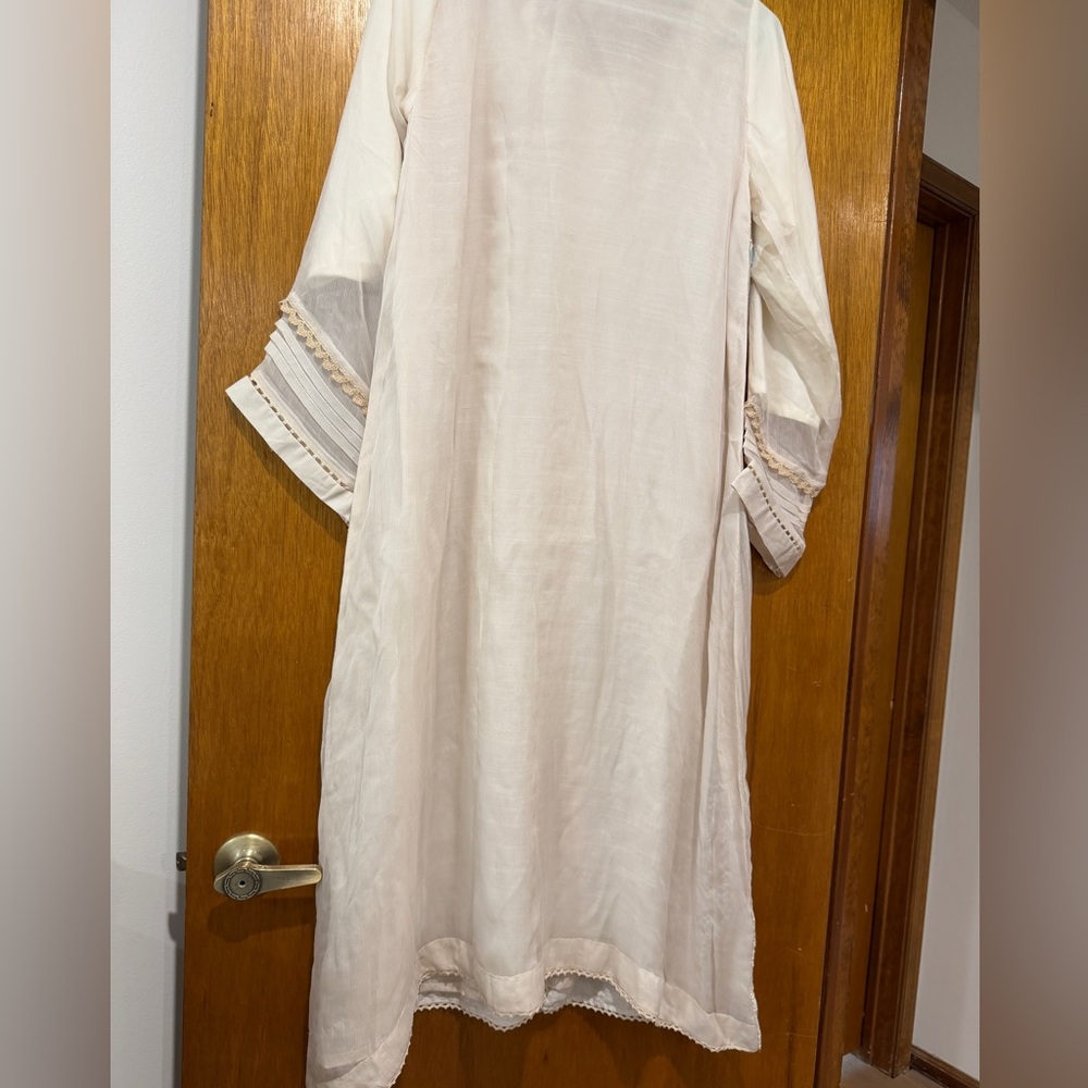 Agha noor dress - Picture 2 of 9
